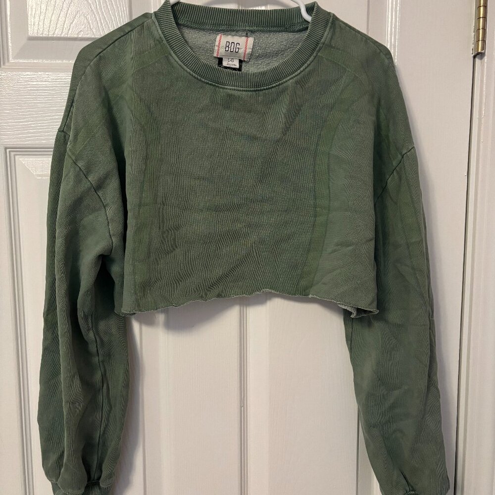 Cropped crewneck